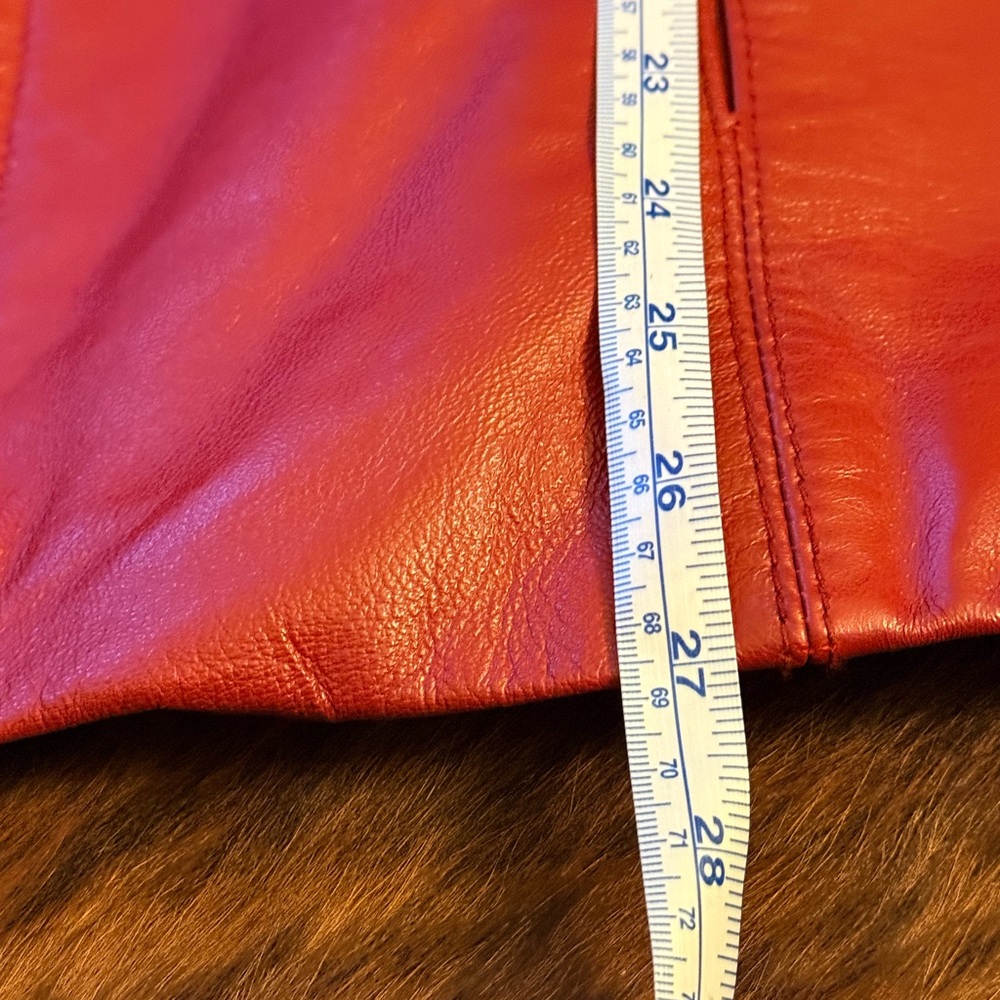 Women's Wilson Red Leather Jacket - Picture 9 of 9